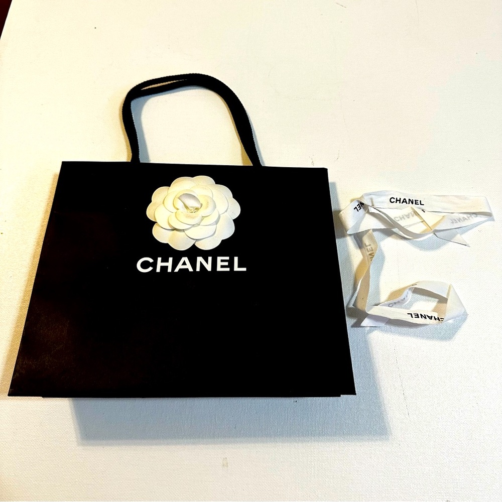 Authentic CHANEL camellia flower Shopping Gift Tote Bag w/ribbon